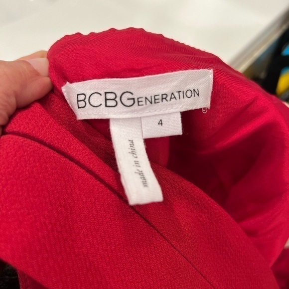 BCBGENERATION red halter style T back wide leg jumpsuit size 4 EUC - Picture 10 of 12
